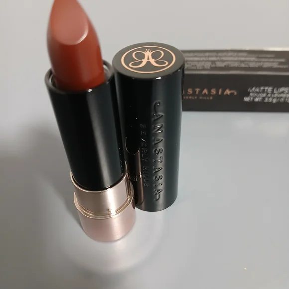 Anastasia Beverly Hills Matte Lipstick - Rust - Picture 3 of 5